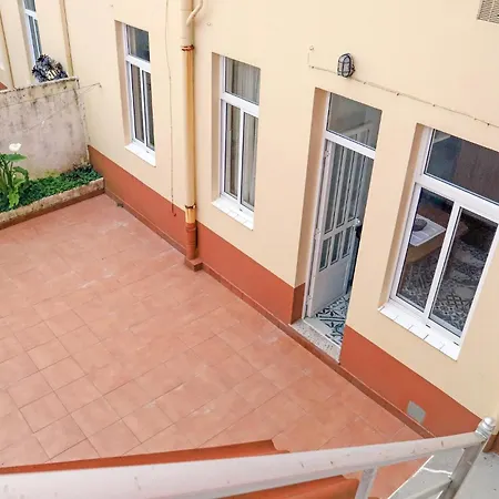 2 Bedroom Amazing In Apartment A Coruna